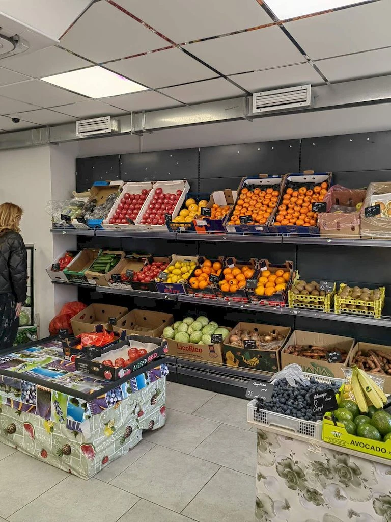 Продуктовый магазин в Центральном районе