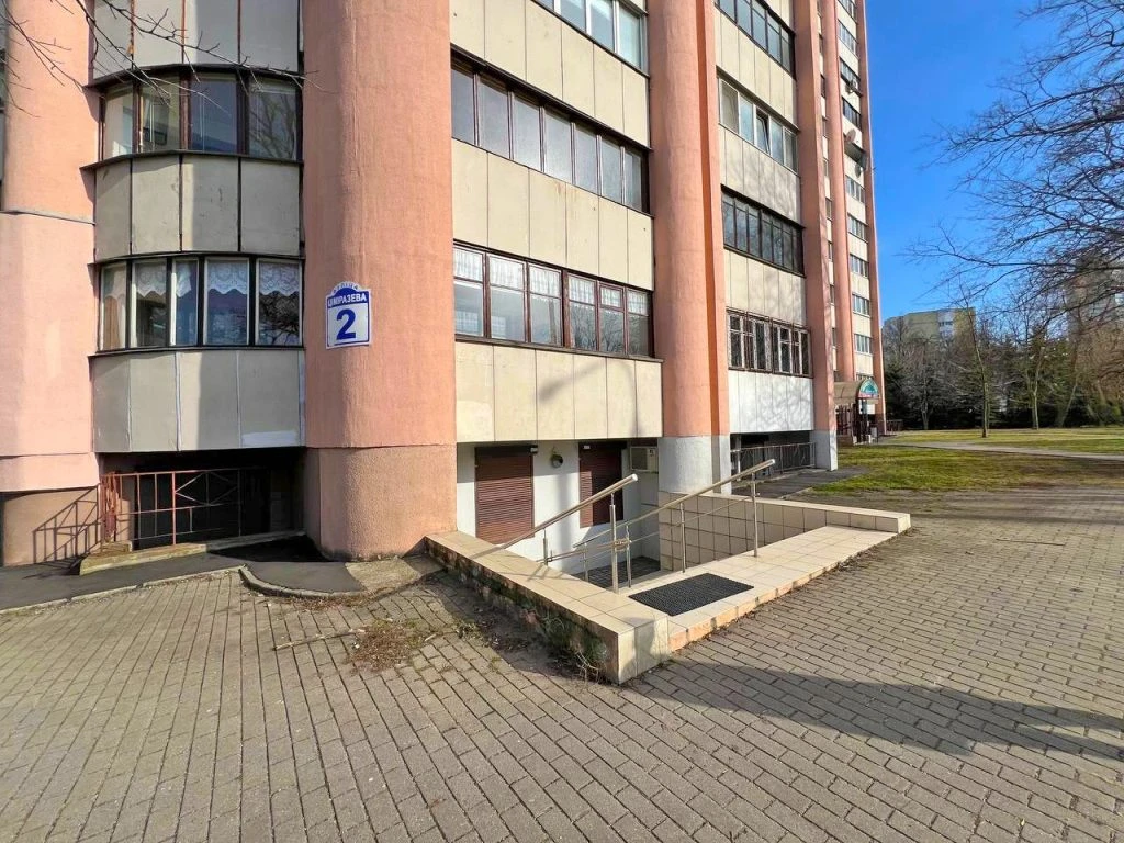 Два административных здания в центре Минска